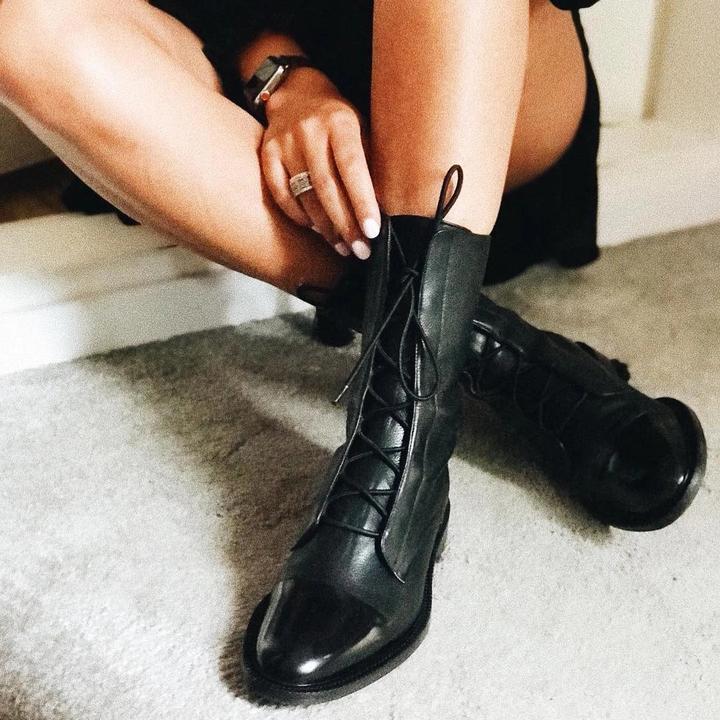 Maren | Damen-Lederstiefeletten mit Schnürung und Zehenkappe