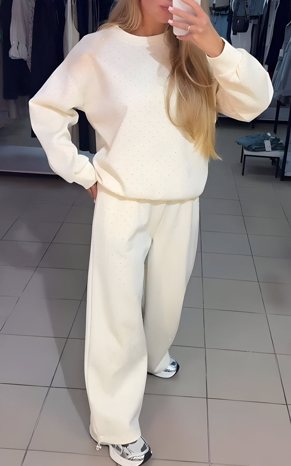 Winifred | Zweiteiliges Damen-Lounge-Set mit Strasssteinen